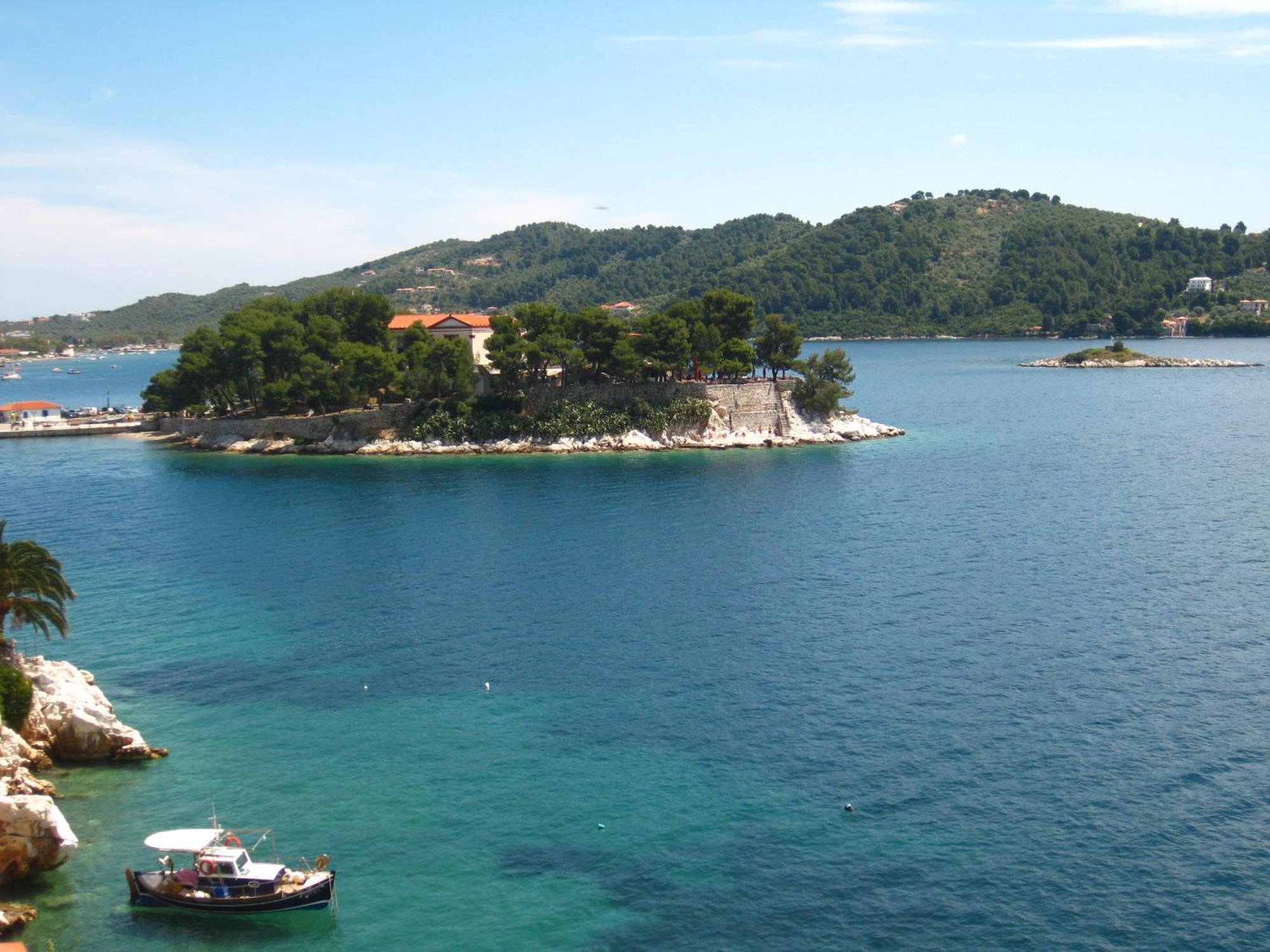 Hotel Villa Orsa Skiathos Town Exterior photo