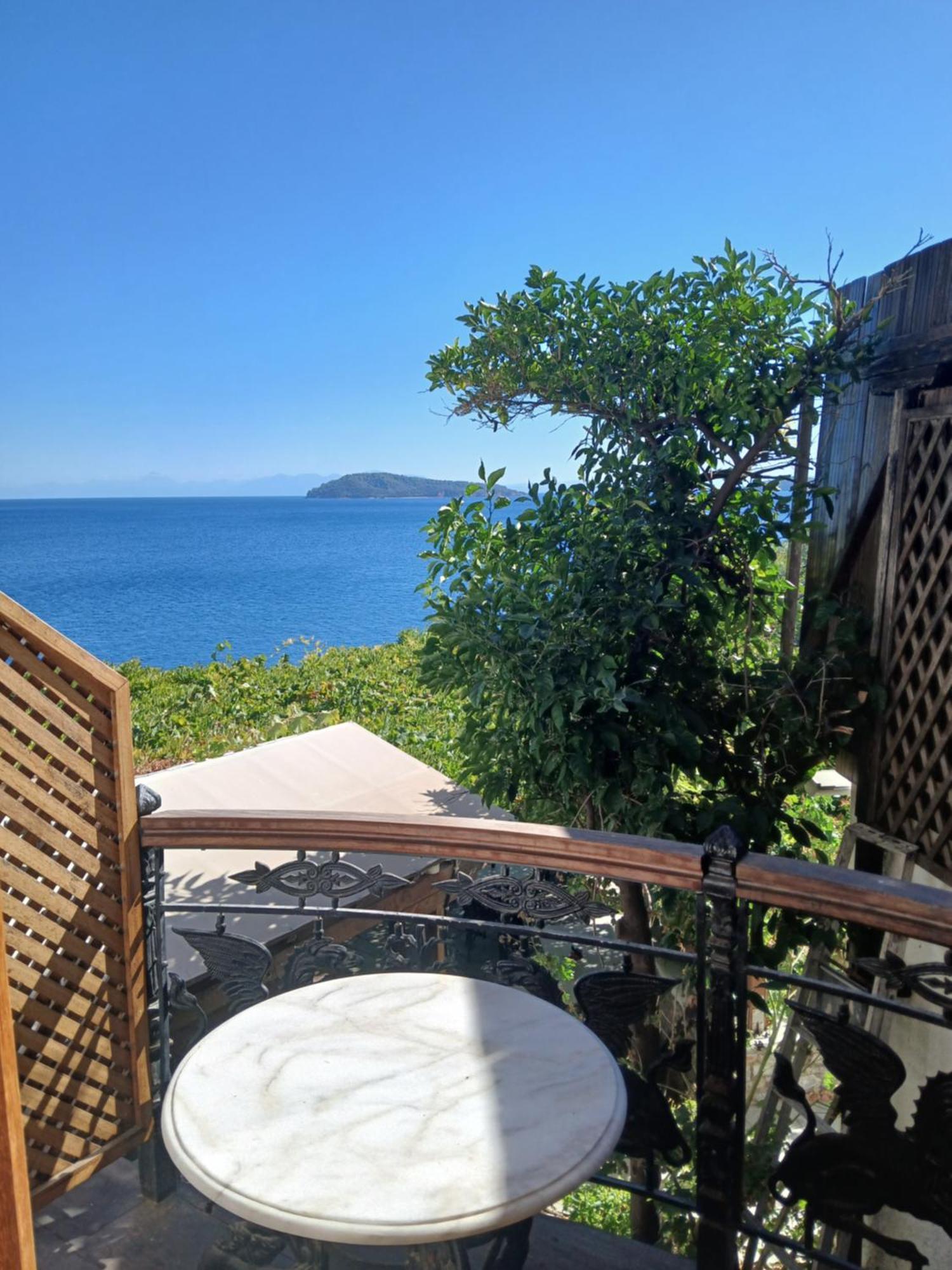 Hotel Villa Orsa Skiathos Town Exterior photo