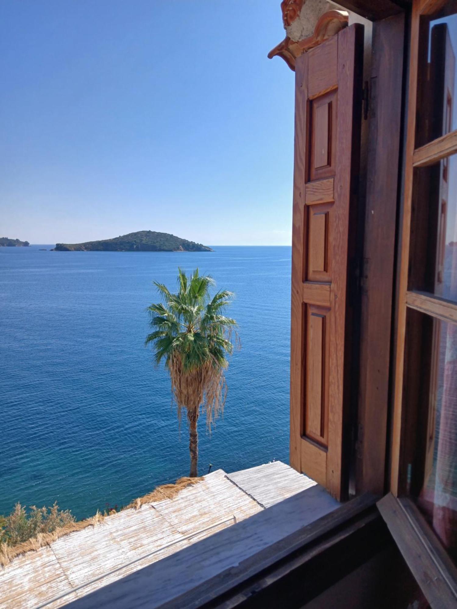 Hotel Villa Orsa Skiathos Town Exterior photo