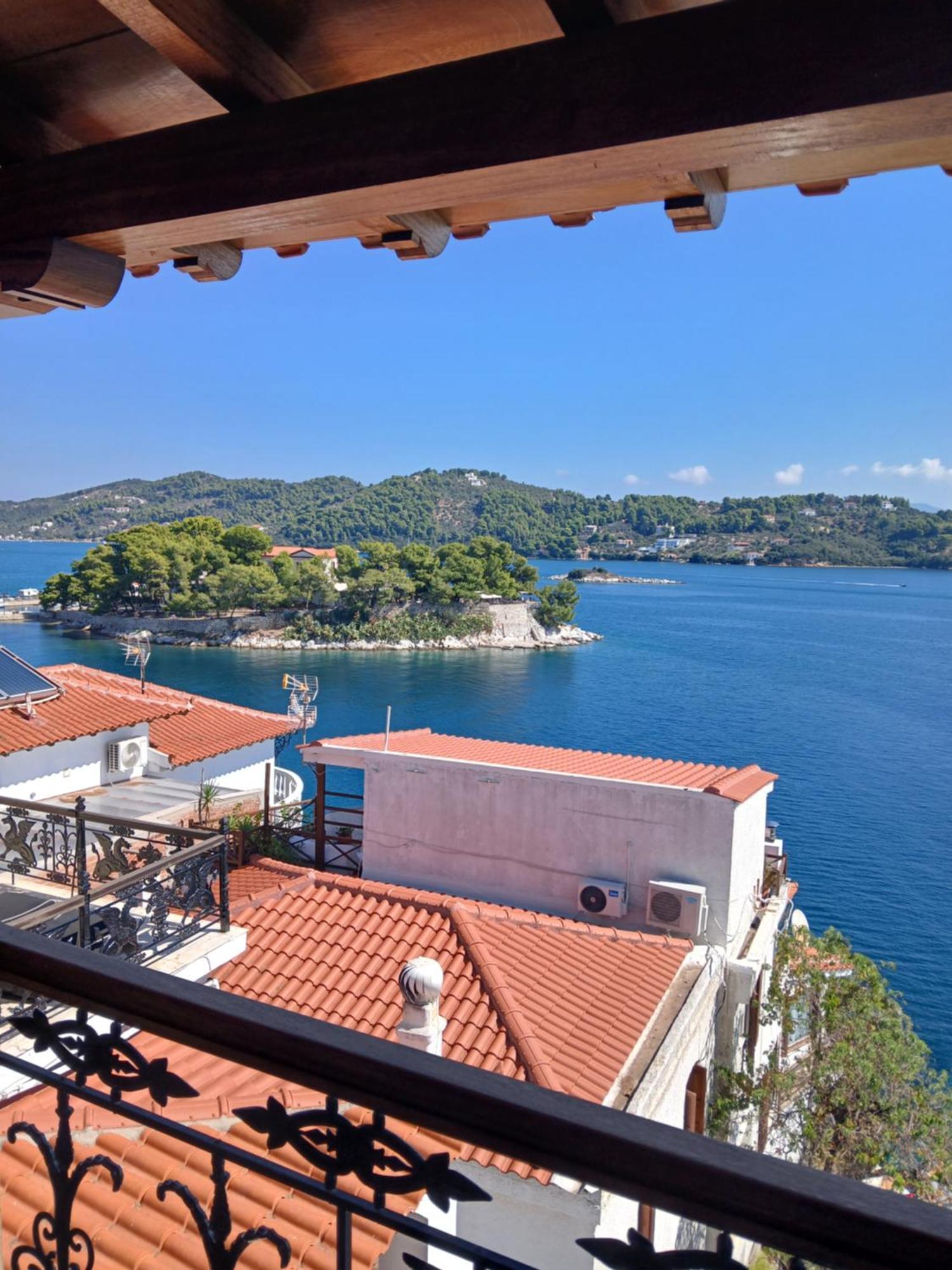 Hotel Villa Orsa Skiathos Town Exterior photo